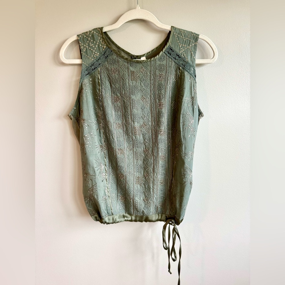 Anthropologie Boho Green Tie Front Sleeveless Blouse